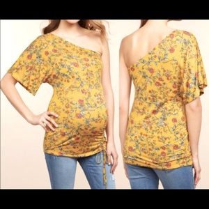 🌸Gorgeous one shoulder maternity top! 🤰🏻